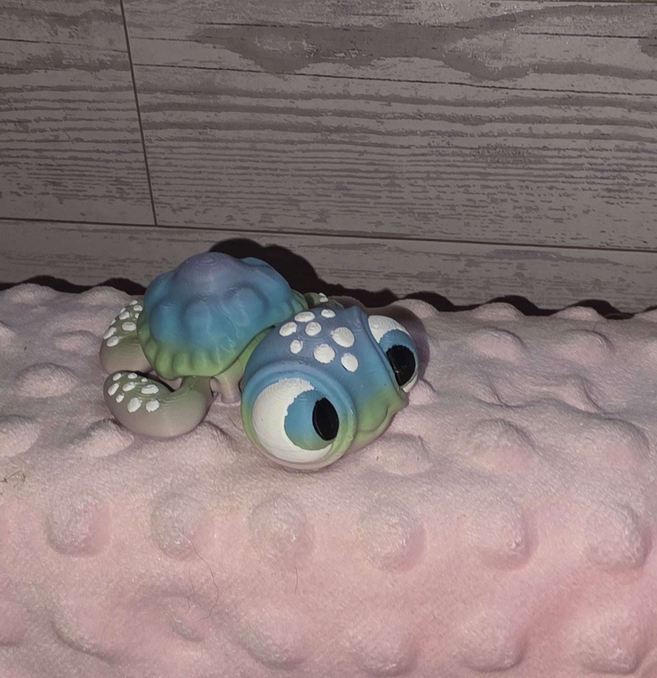 Articulated sea turtle