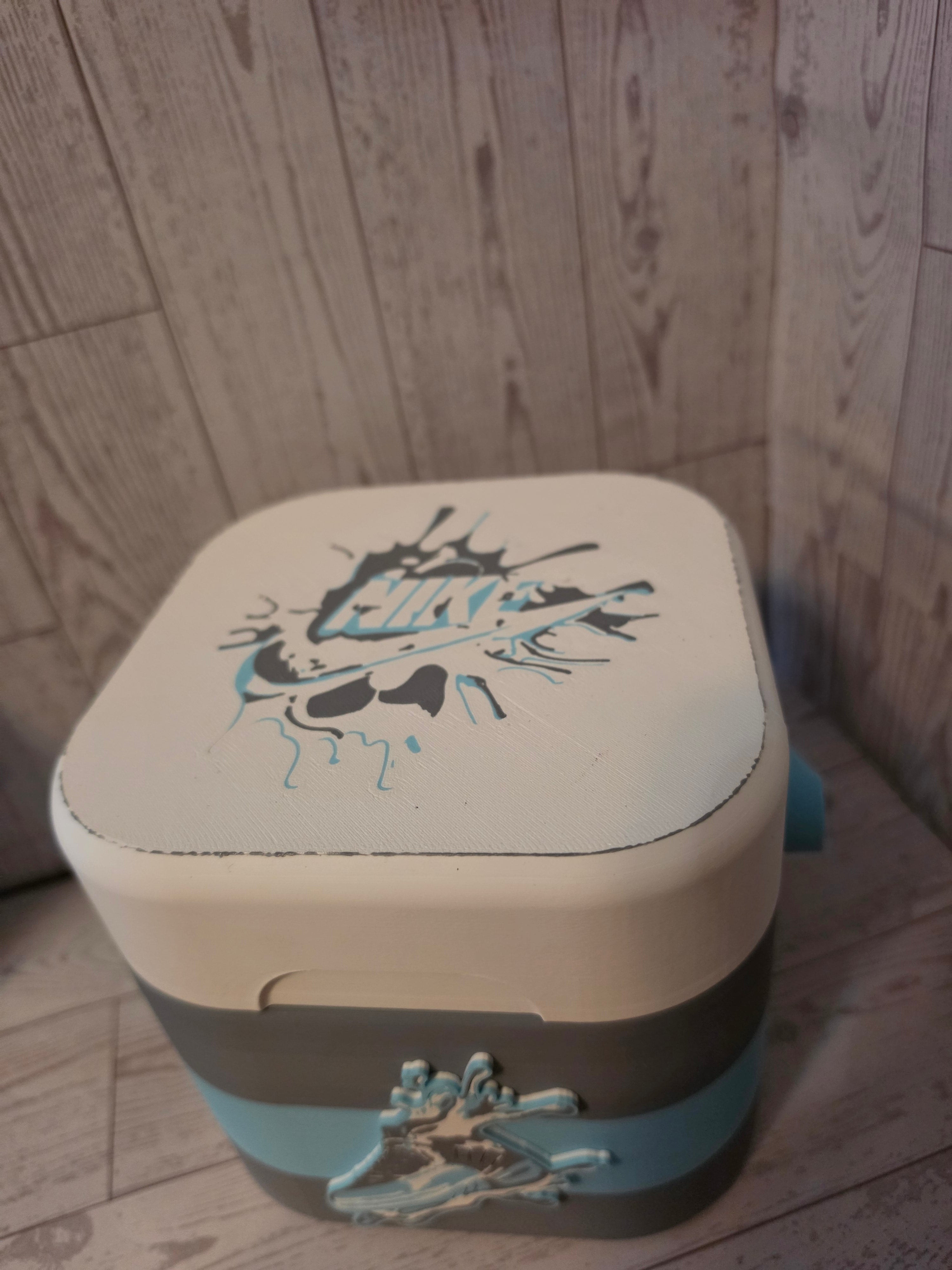 4 can cooler